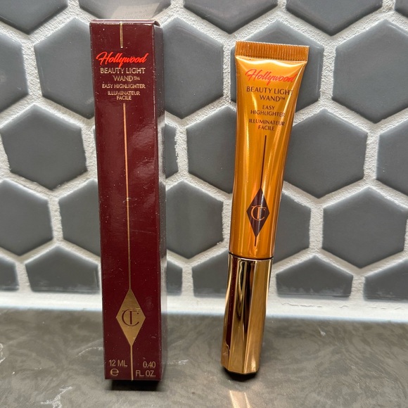 ✨ Charlotte Tilbury Beauty Light Wand – SPOTLIGHT • NEW - Picture 3 of 6